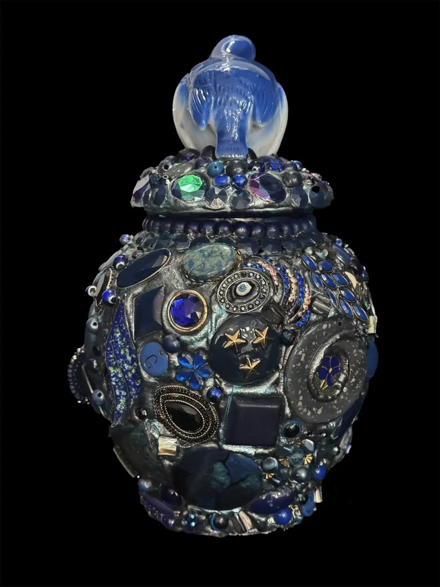 Blue Bird Urn - Image 4