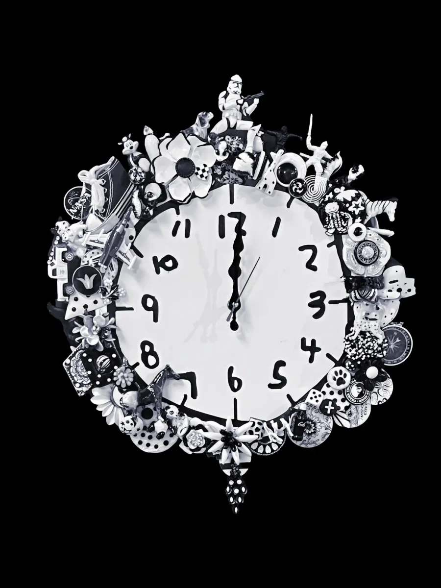 Black & White Memory Clock